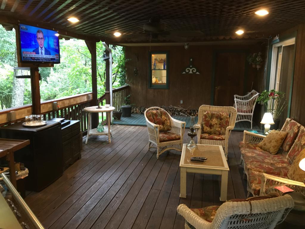 Ebenezer House Bed & Breakfast Burtonsville エクステリア 写真