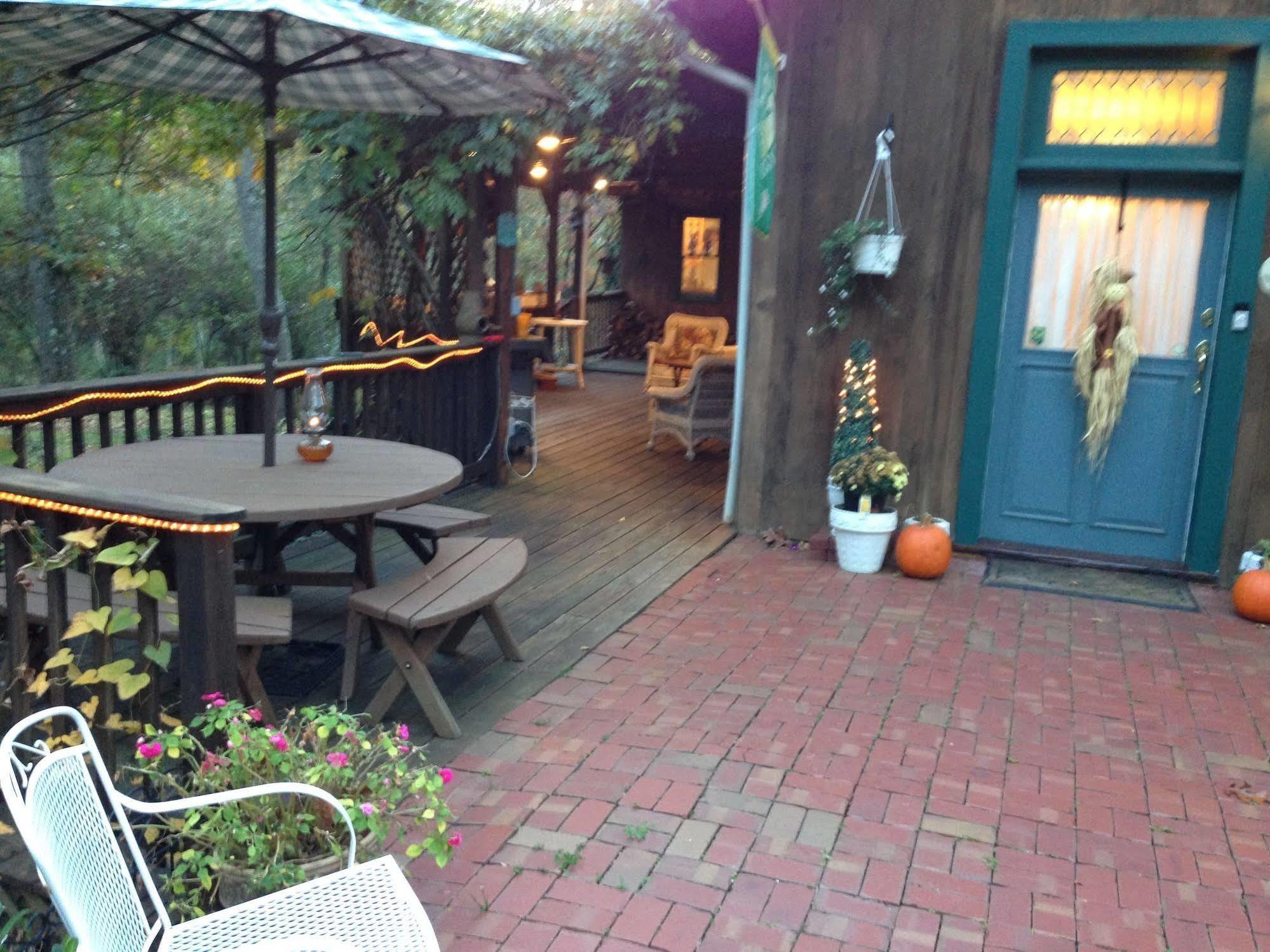 Ebenezer House Bed & Breakfast Burtonsville エクステリア 写真