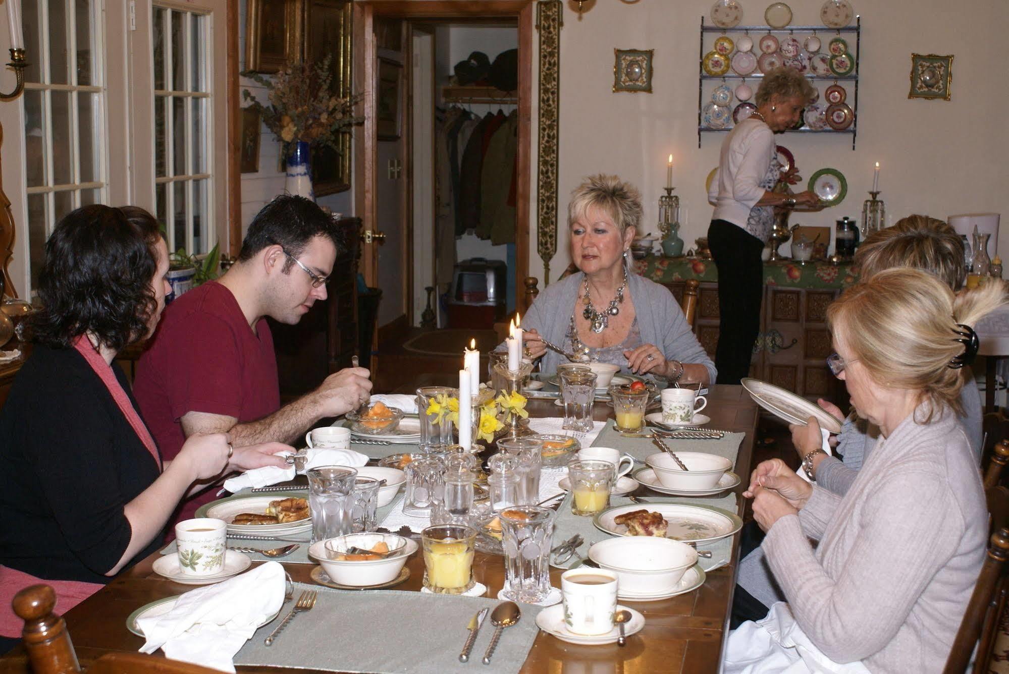 Ebenezer House Bed & Breakfast Burtonsville エクステリア 写真